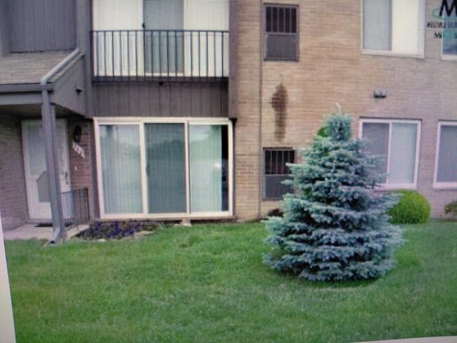 Building Photo - 708 Sunset Ln