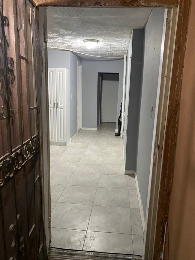 Building Photo - 1030 NW 120th St Unit 1030