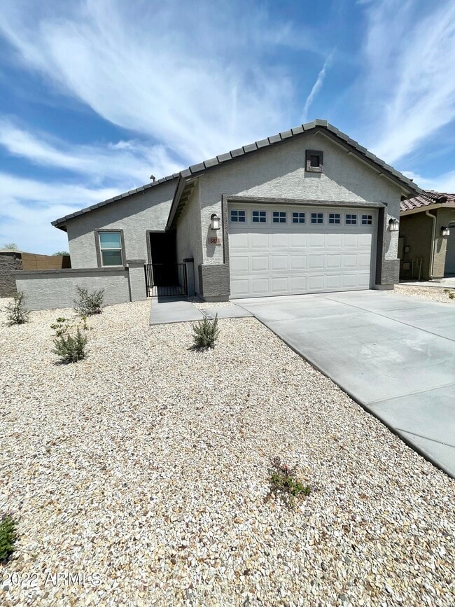 Photo - 3831 S 63rd Dr House