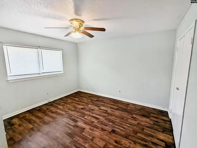 Photo - 1217 Grove Park Ln