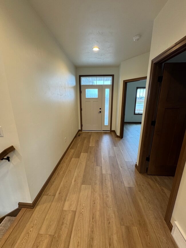 Photo - 403 Founders Way