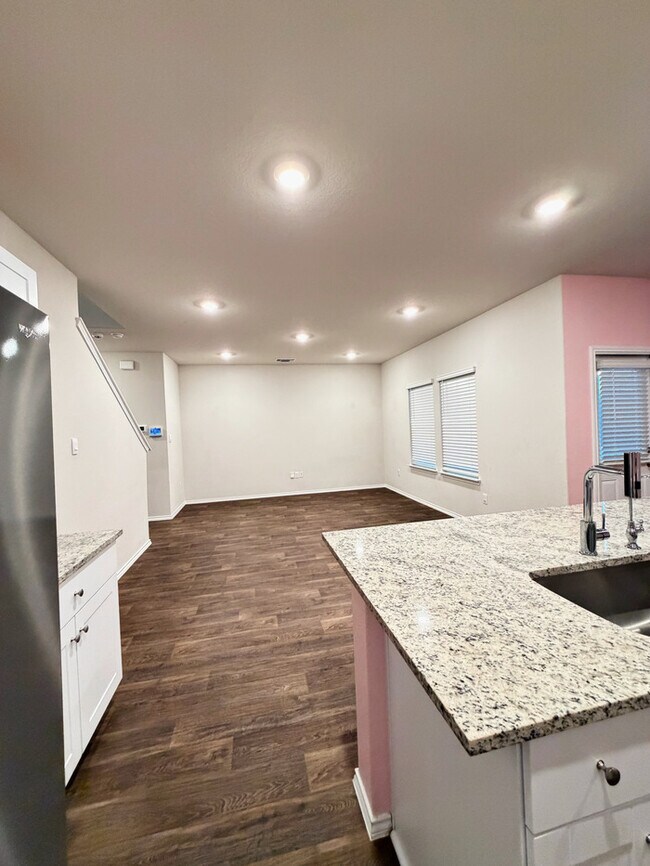 Photo - 3011 Lindenwood Run