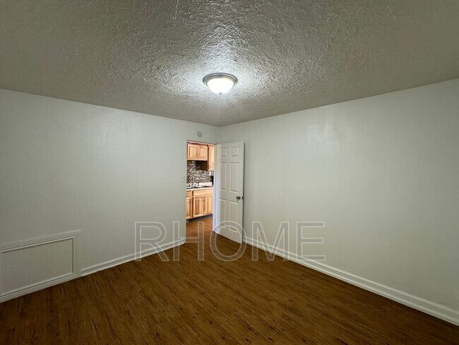 Photo - 2725 S Edison St Unidad APT #2