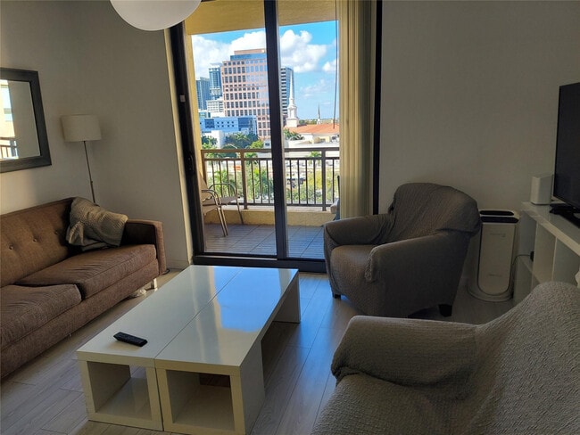 Photo - 110 N Federal Hwy Unit 813