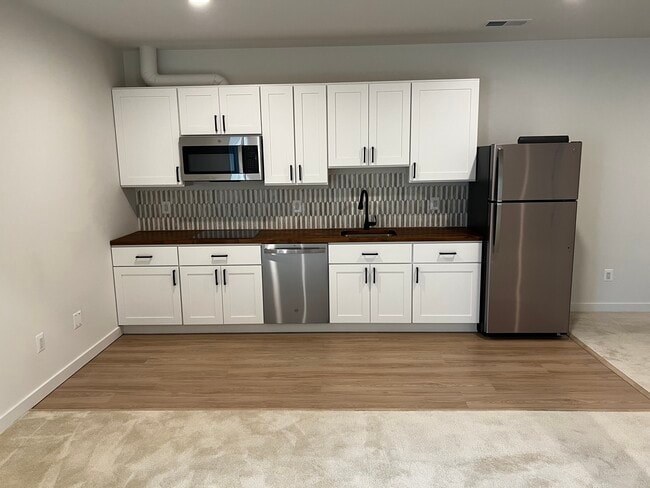 Photo - 23502 Parkside Village Cir Unidad Basement apartment