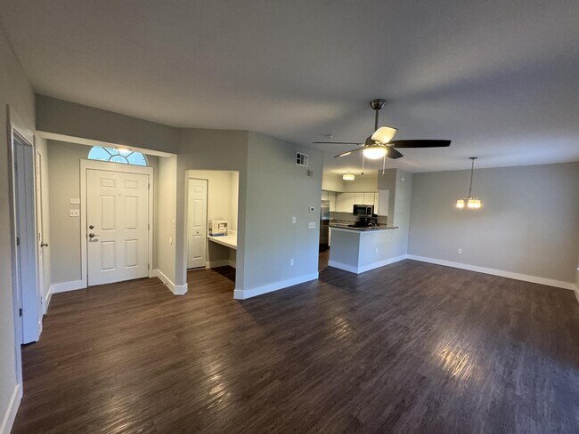 Photo - 10000 SW 52nd Ave