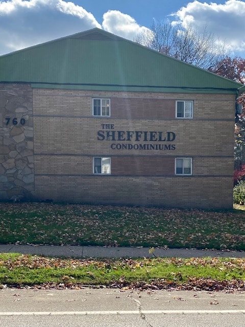 Building Photo - 760 W Main St Unit 103