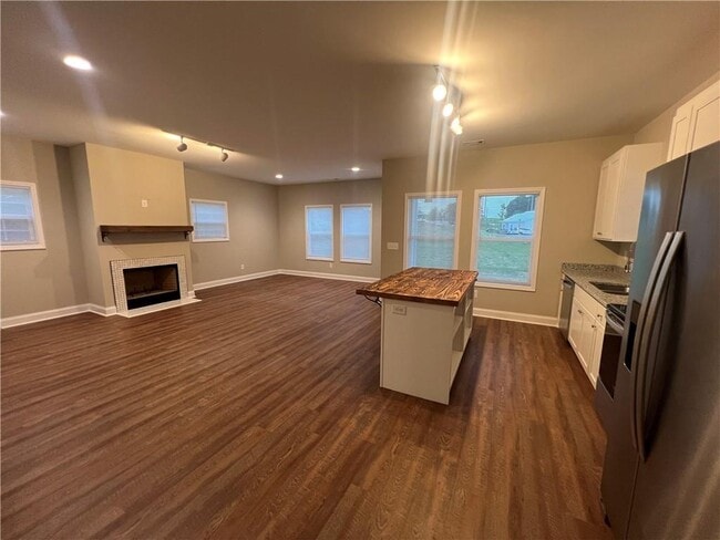 Photo - 536 Liberty Pk Dr