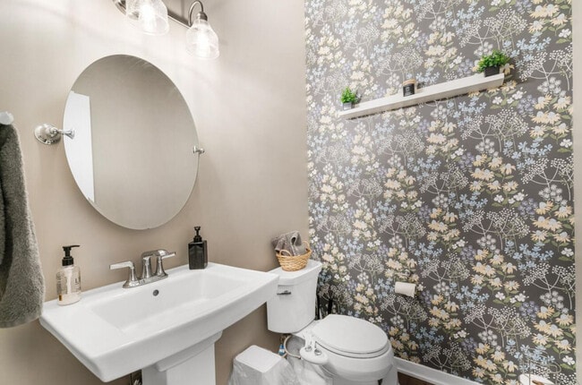 Photo - 10321 E C Ave House