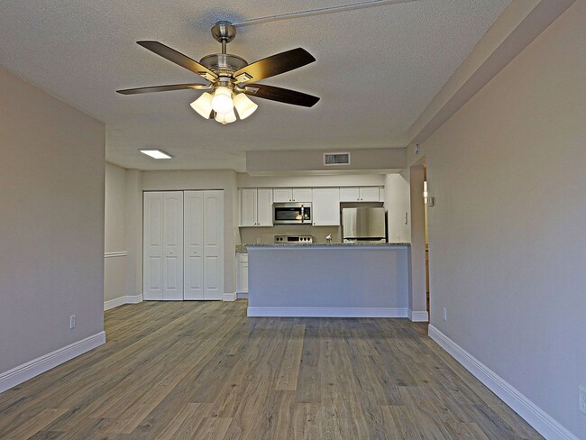 Photo - Mystic Gardens 5309-905 Unit Mystic Gardens 5309-905