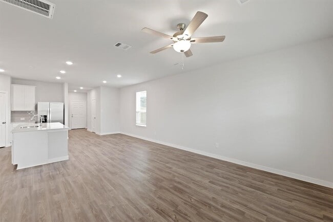 Photo - 21002 Armstrong County Dr