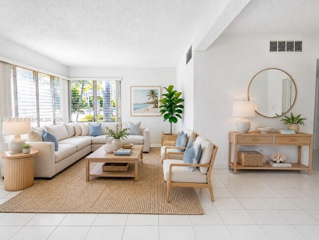 Photo - 10081 W Bay Harbor Dr Unit 1