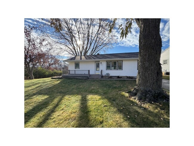 Photo - 3921 Sycamore Ave