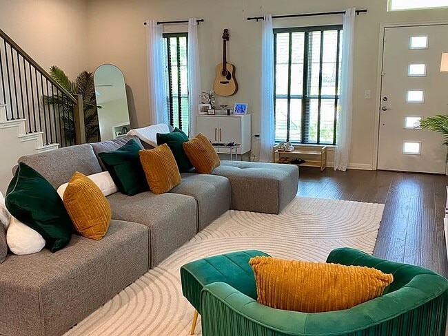 Photo - 5801 A Charles Merle Dr