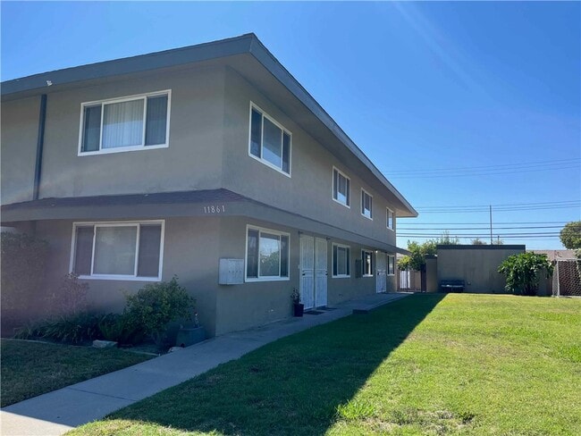 Building Photo - 11861 Bailey St Rental
