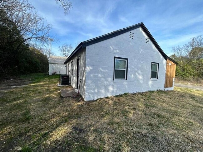 Building Photo - 3441 Antioch Heights Rental