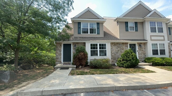 Photo - Beautiful 3 Bedroom Townhome in Elizabethtown!