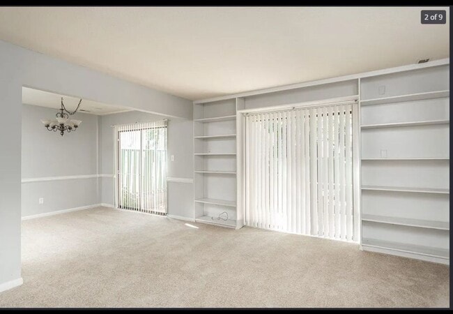 Photo - 4717 Walden Pond Dr Unidad A