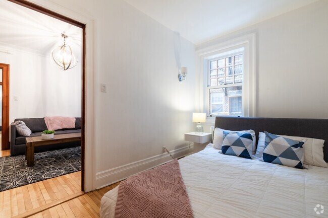 2BR,1BA - 418 Claremont