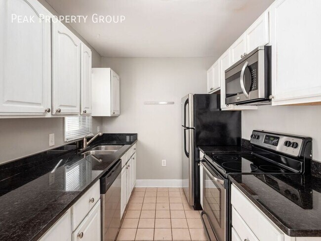 Photo - 1208 Indianola Ave