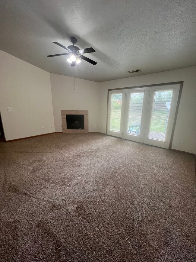 Photo - 3521/3523 E Thornhill Circle Unit 3521 E Thornhill Circle