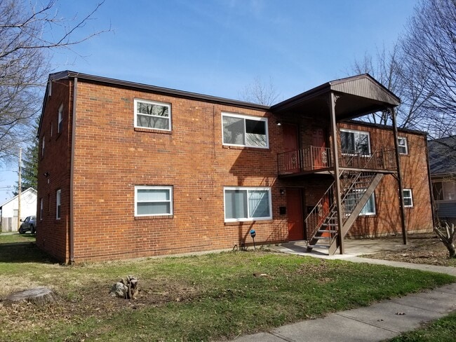 Building Photo - 924 Rarig Ave