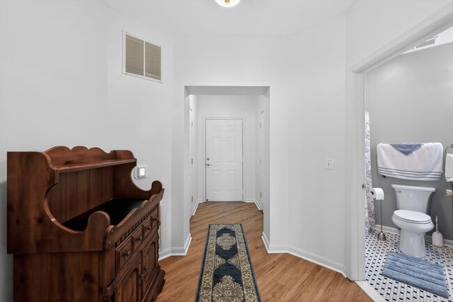 Photo - 2605 Chapel Lake Dr Unidad 310