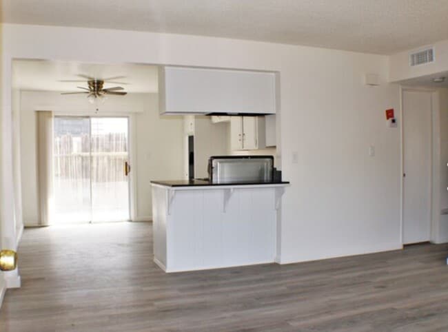 529 Knotts St Unit 529 Knotts #1