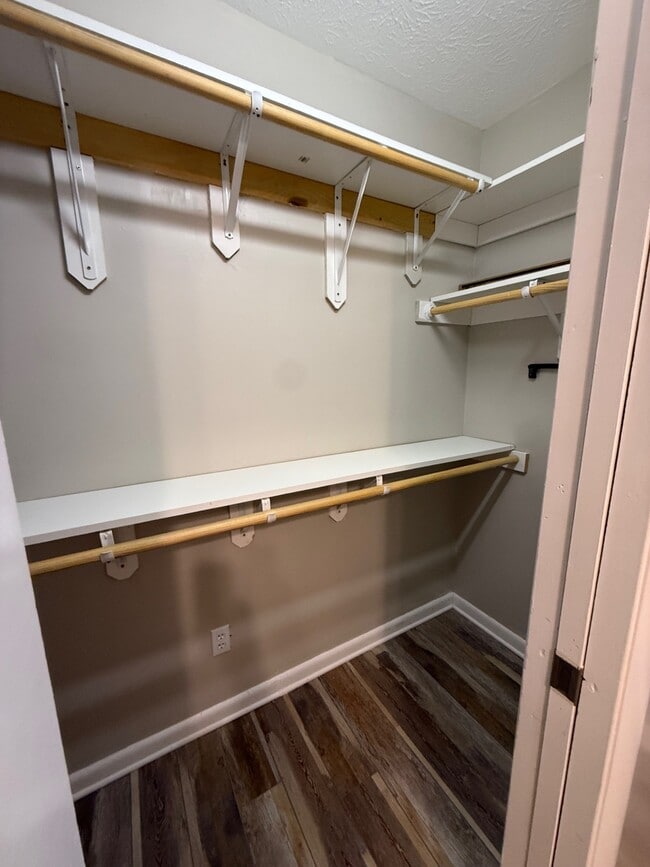 Photo - 10804 Hale Ave