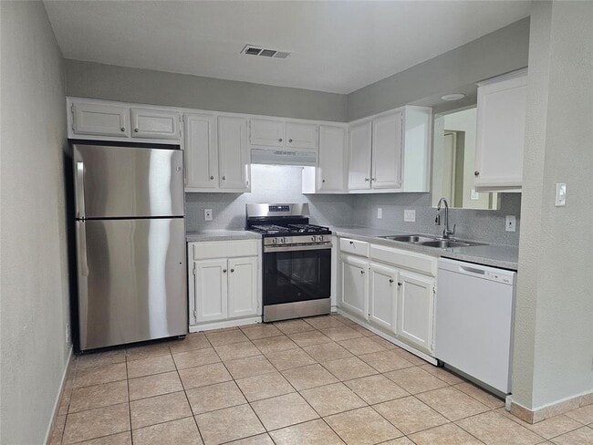 Photo - 1305 Bonnie Brae St