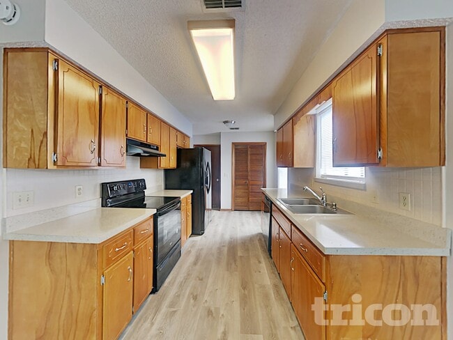 Photo - 10660 Squires Ct