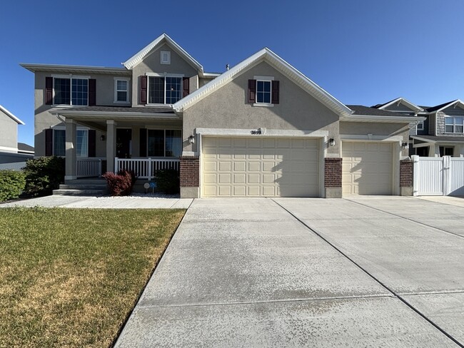 3859 W Young Lucerne Cir
