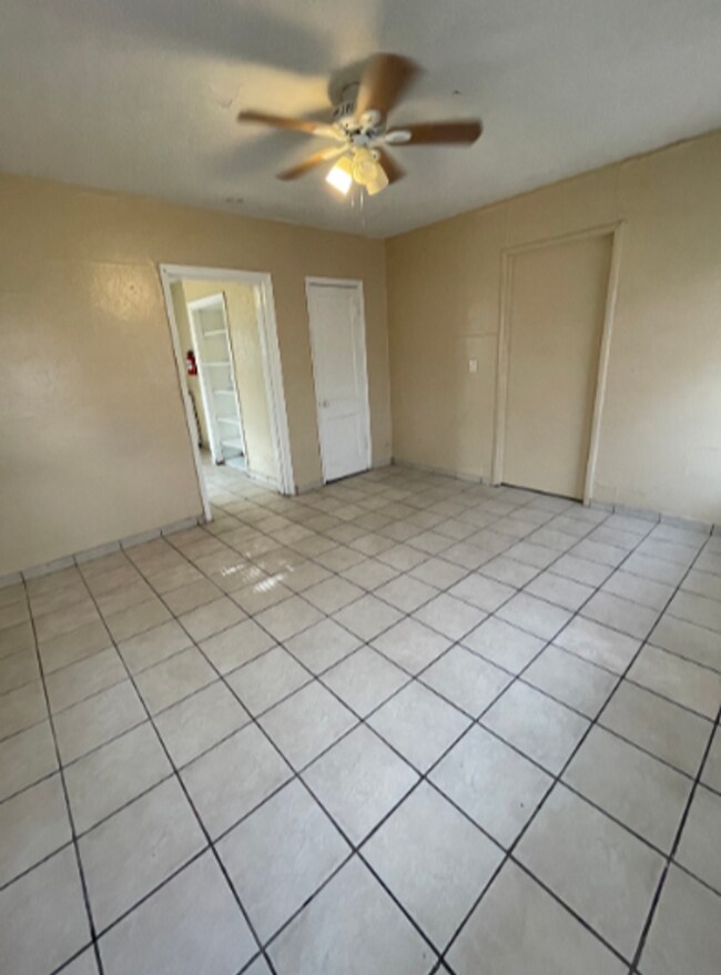 Photo - Affordable Studio + 1 Bath Unidad 11