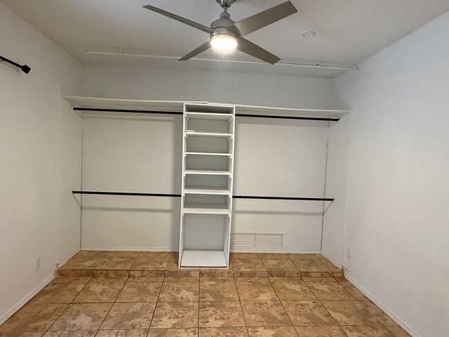 Photo - 5110 Ranchero Ln Unit A