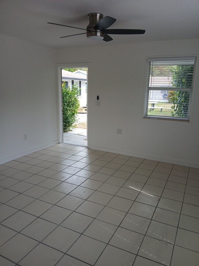 Photo - 1917 Smith Dr Unit 1