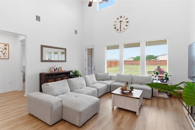 Building Photo - 105 Nuntree Cv