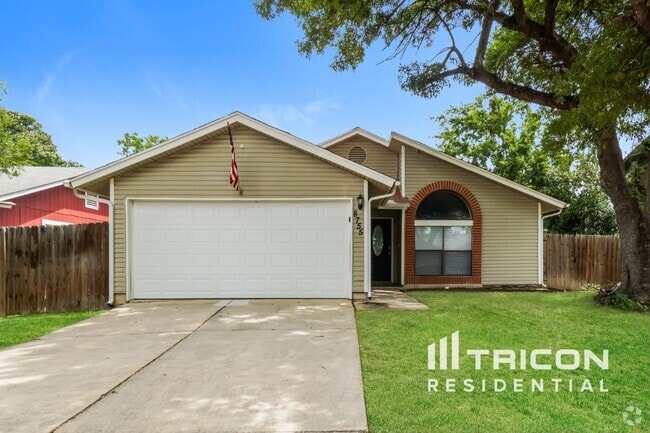 Building Photo - 8755 Ridge Moon Dr Rental