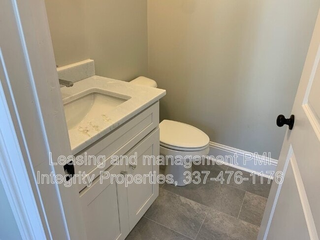 Photo - 104 Shirekeep Ln