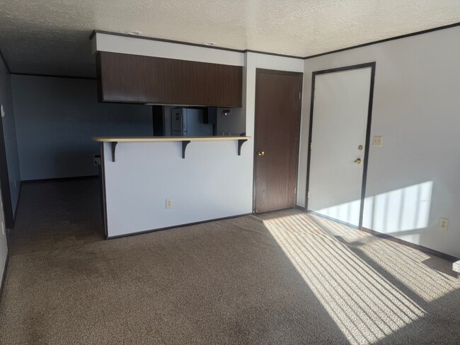 Photo - 704 Miller Ct Unit C