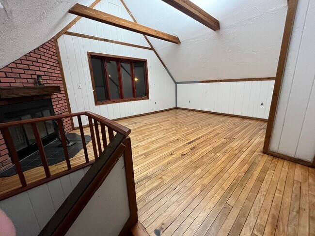 Photo - 855 E Gorham St Unit 855