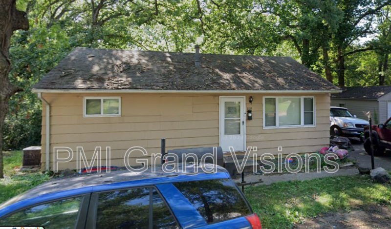 Photo - 1115 Indiana Ct House