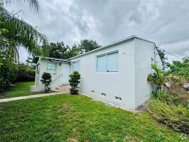 Building Photo - 920 N 26th Ave Rental