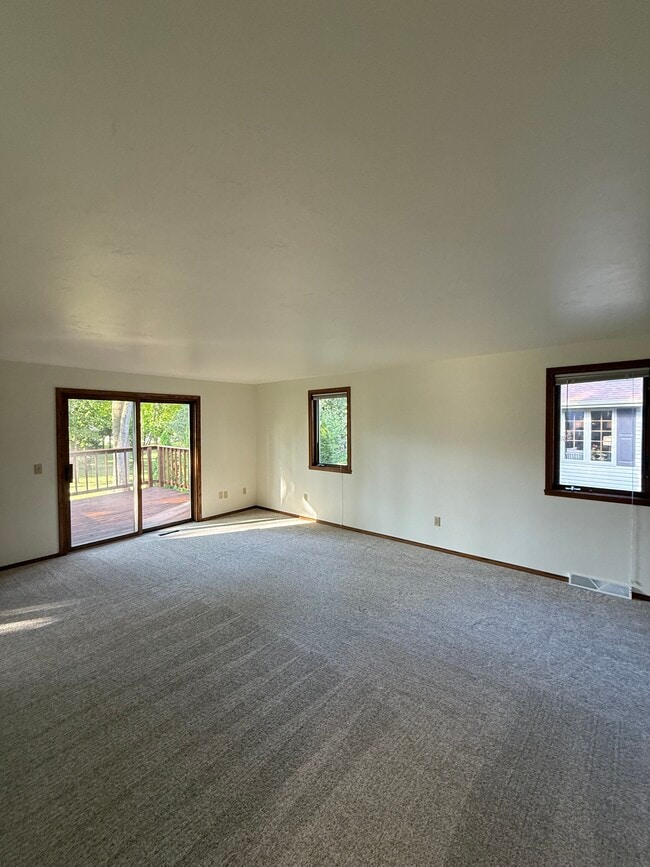 2757 Kathy Dr