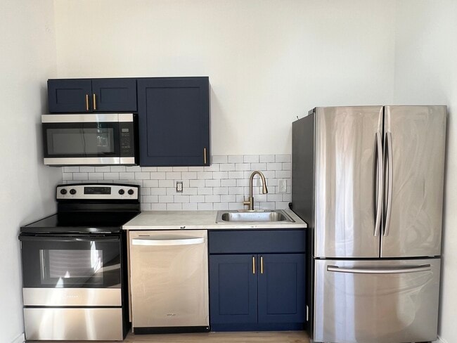 Photo - 8771 Oakwood St