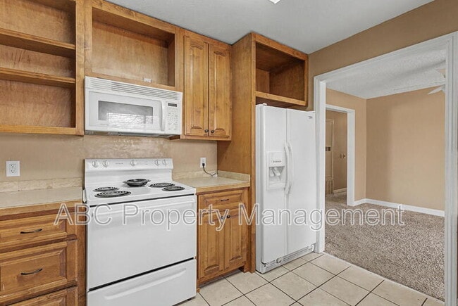 Photo - 910 S 28th St