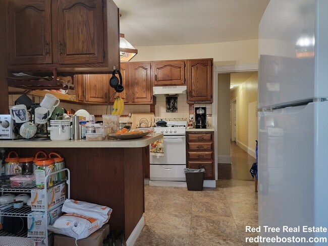 Photo - 147 Brook St