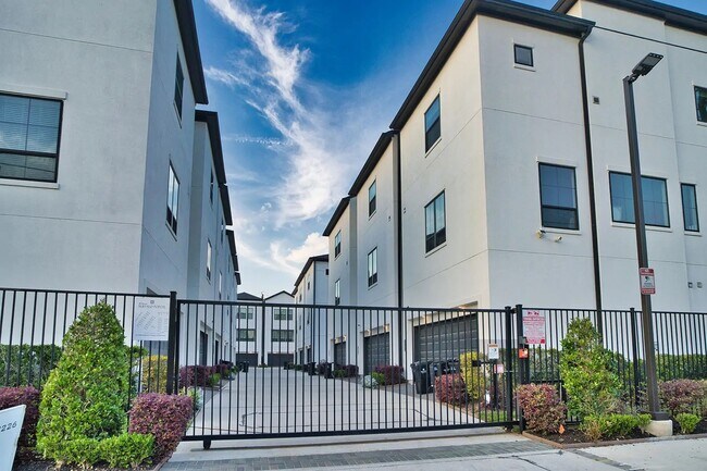 Photo - 2710 Grand Fountains Dr Unidad C