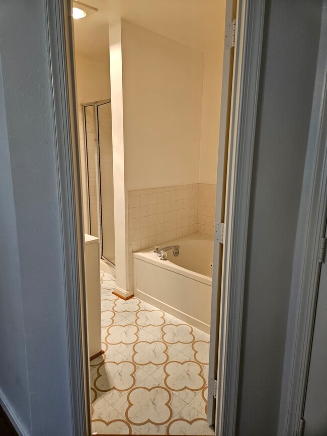Photo - 2040 Alice Ave Unit 201