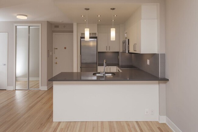 Photo - 3468 Rue Drummond Unit 704