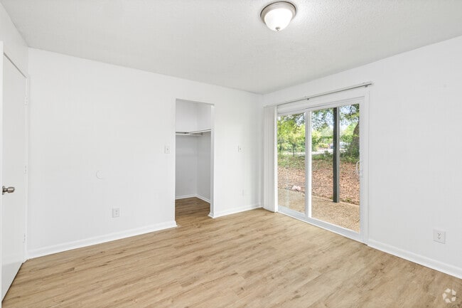 1BR, 1BA - 772SF - Bedroom - WillowBrook Apartments